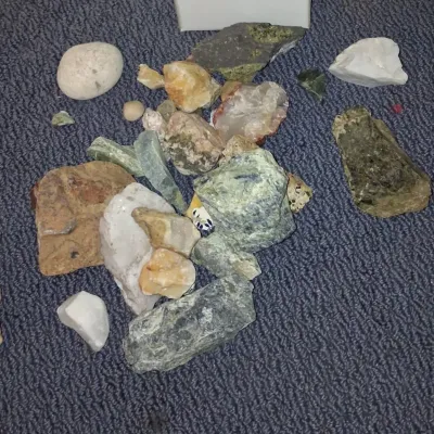 Sale Photo Thumbnail #597: Collection of assorted raw mineral and rock specimens