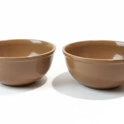 Sale Photo Thumbnail #707: Vintage yelloware mixing bowls second image