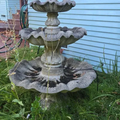 Sale Photo Thumbnail #555: Three tier scalloped concrete garden fountain