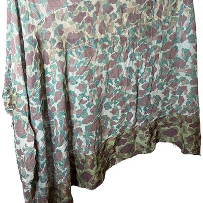 Sale Photo Thumbnail #572: WWII USMC Marine Reversible Frogskin Camouflage Jungle Hammock - Mosquito Net