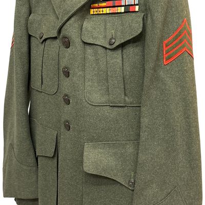 Sale Photo Thumbnail #289: Identified USMC Sergeant Gilbert Islands Tarawa WIA Forest Green Winter Service Uniform