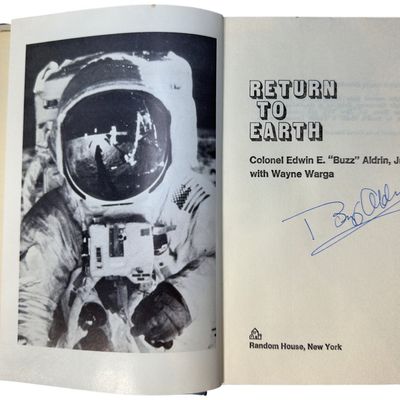 Sale Photo Thumbnail #638: NASA Apollo 11 Astronaut Buzz Aldrin Autographed First Edition Autobiography; Return to Earth. Random House, 1973. First Edition (Signed) (DJ)
