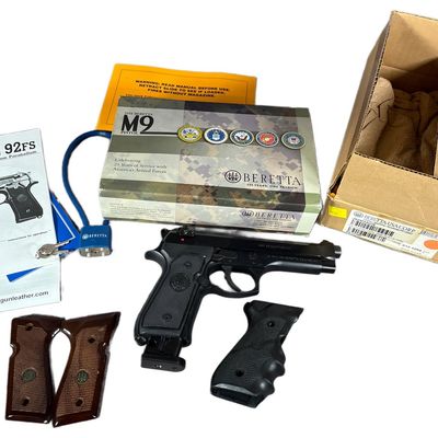 Sale Photo Thumbnail #58: * Boxed Beretta US Military M9 Semi-Automatic Pistol 9mm with 5 Inch Barrel