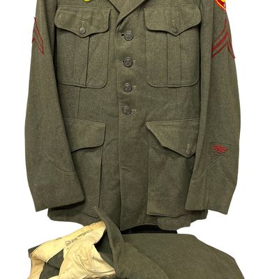 Sale Photo Thumbnail #392: WWII USMC Named Forest Green Service Uniform Tunic and Trousers with FMF-PAC and Signal Specialty Insignia