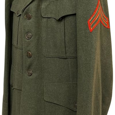 Sale Photo Thumbnail #320: WWII USMC Identified 6th Marine Division Forest Green Service Alpha Uniform Tunic - Large Size 6-M