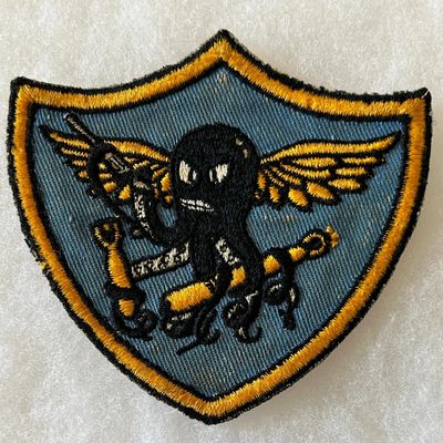 Sale Photo Thumbnail #421: WWII U.S. Navy VC-4 Composite Squadron Patch