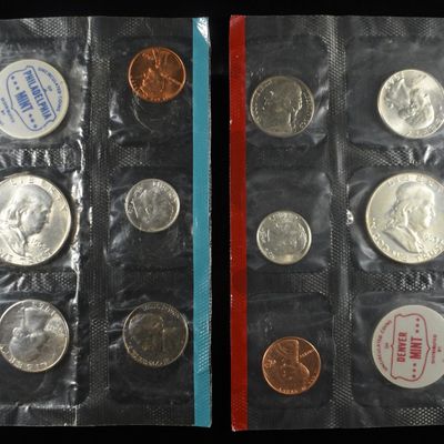 Sale Photo Thumbnail #269: 1963 MINT SETS