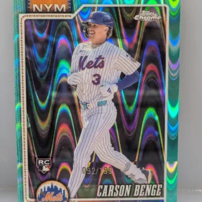 Sale Photo Thumbnail #266: Topps Chrome Carson Benge New York Mets rookie trading card with a green raywave refractor finish, serial numbered 092/199.