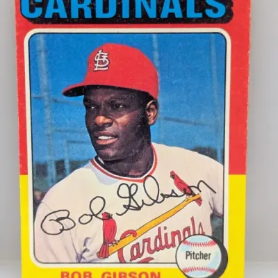 Sale Photo Thumbnail #204: Vintage 1973 Topps Bob Gibson #130 baseball card featuring the St. Louis Cardinals pitcher with facsimile signature.