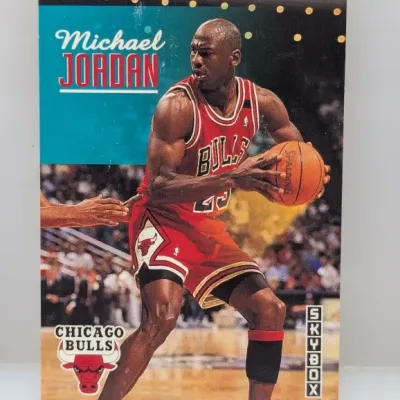 Sale Photo Thumbnail #669: 1990-91 SkyBox Michael Jordan Chicago Bulls basketball trading card #41.