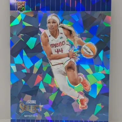 Sale Photo Thumbnail #224: Panini Score Select Kiki Iriafen WNBA rookie trading card featuring a geometric mosaic holographic finish.
