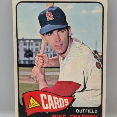 Sale Photo Thumbnail #328: Vintage Topps baseball card featuring Mike Shannon of the St. Louis Cardinals, showing slight corner and edge wear.