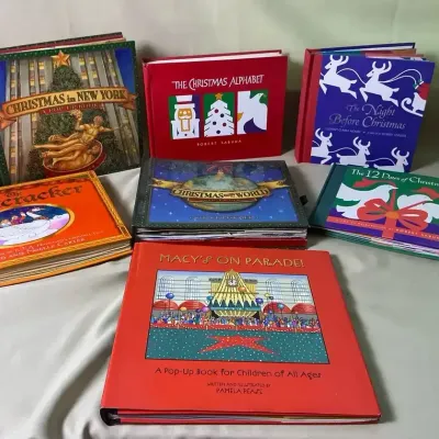 Children’s Holiday Theme Pop Up Books 