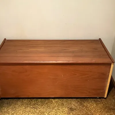 1981 Vintage Canadian Mid-Century Style Rolling Blanket Chest  #2 (Some Damage)