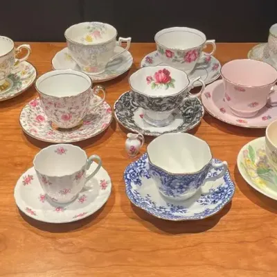 China Teacup/Saucers