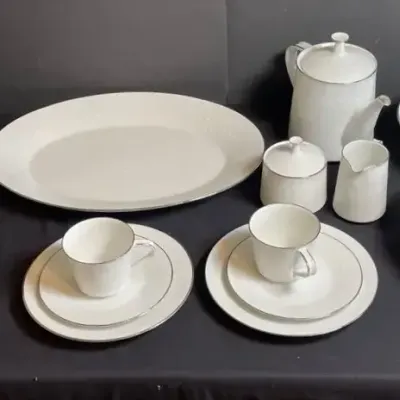 Noritake Reina Dinnerware 