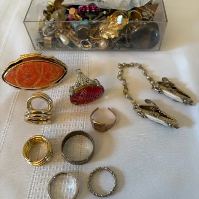 Rings And Things 