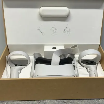 Meta Oculus Quest 2 VR Headset with Controllers & Original Box