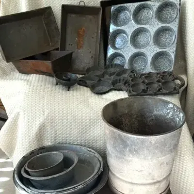 Antique & Vintage Metal Bakeware, Cast Iron Molds & Enamelware Lot