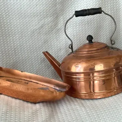 Vintage Copper Tea Kettle & Hammered Copper Serving Tray – 2 Pieces