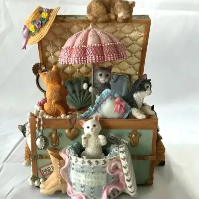 San Francisco Music Box Company “Kitty Treasure Trunk”  