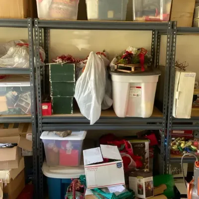 Mystery Christmas Decor 4