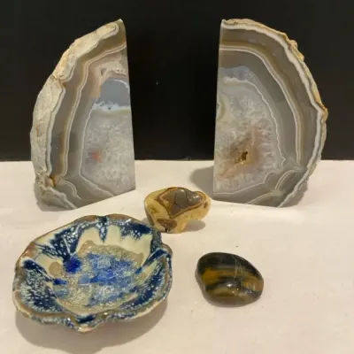 Geode Slices & Stones