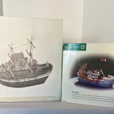 Painted Porcelain Boats