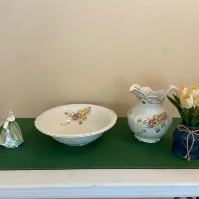 Vintage Buffalo Pitcher, Bowl And More Decor