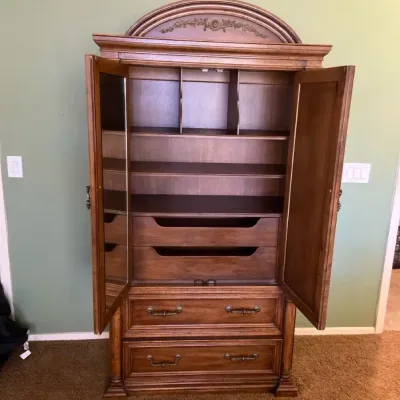Henredon Wardrobe 