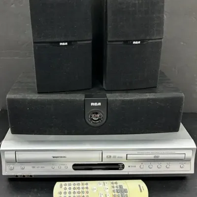 Toshiba VHS/DVD Player w/ RCA Speakers