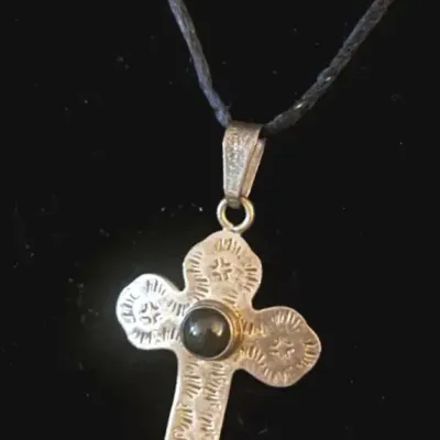 Vintage Mexican Sterling Silver Black Onyx Engraved Cross Pendant 