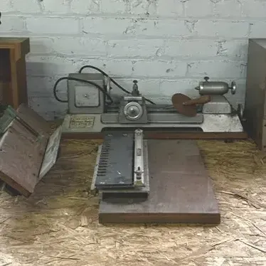 Duo-Kiln Small Size Electric Kiln w/ Jigs, Cincinnati Lathe "Mechanic Maker"