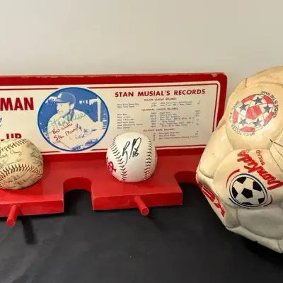 Autograph Baseball and Soccer Items