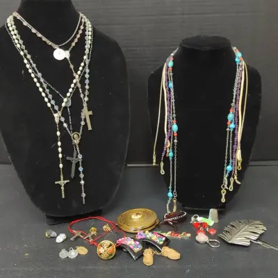 Glasses Chains, Rosaries and More