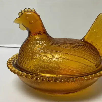Vintage Amber Glass Hen on a Nest