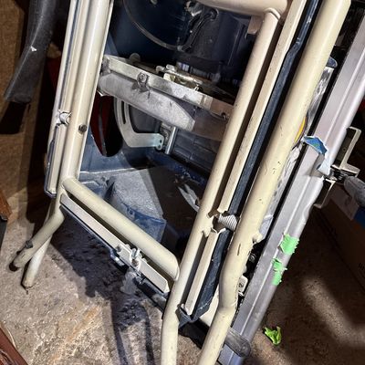 Sale Photo Thumbnail #226: Works great. See pictures. Built in stand.