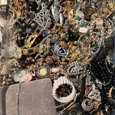 Sale Photo Thumbnail #406