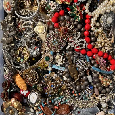 Sale Photo Thumbnail #456