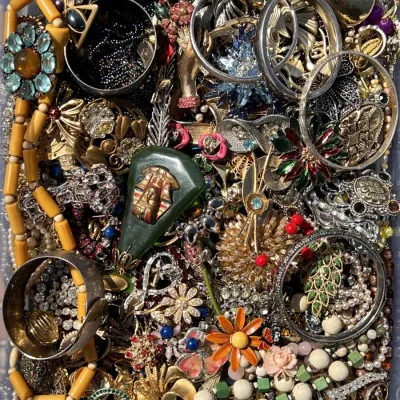 Sale Photo Thumbnail #453