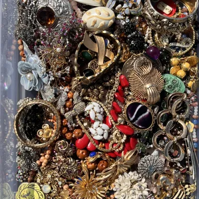 Sale Photo Thumbnail #407