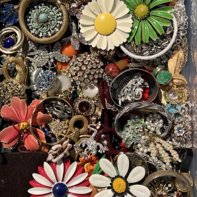 Sale Photo Thumbnail #372
