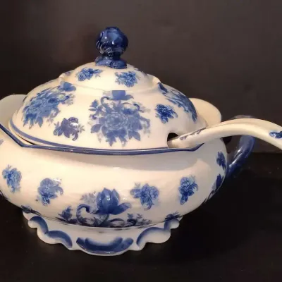 Vintage Blue & White Floral Porcelain Soup Tureen with Lid & Ladle – 3 Pieces