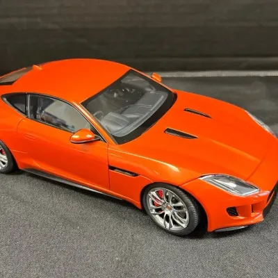 Autoart 1:18 Jaguar F-Type R Coupe Firesand Metallic Orange