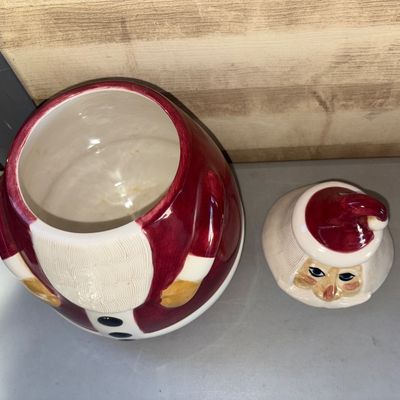 Sale Photo Thumbnail #272: A ceramic Santa Claus cookie jar featuring a glazed finish and removable lid (Santa's head). Appears to be in good pre-owned condition with no visible cracks or major chips.
12.5in tall