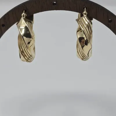 14K Yellow Gold Italy Twisted 1" Hoop Earrings Approx. 5.14g