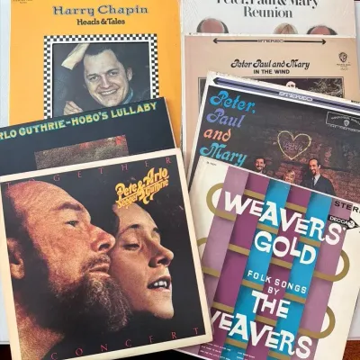 Vintage Vinyl Folk - Harry Chapin, The Weavers, Arlo & Pete, Peter Paul & Mary (7pc)
