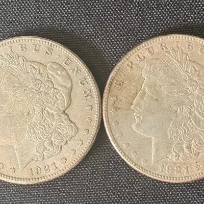 1921 Morgan Silver Dollar (90% silver, 10% copper)