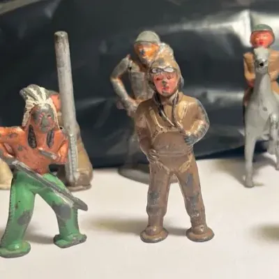 Vintage Barclay or Manoil Military Toy Soldiers from 1930’s/1940’s (9pc)