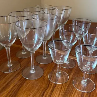 Vintage Glassware Collection (32pc)